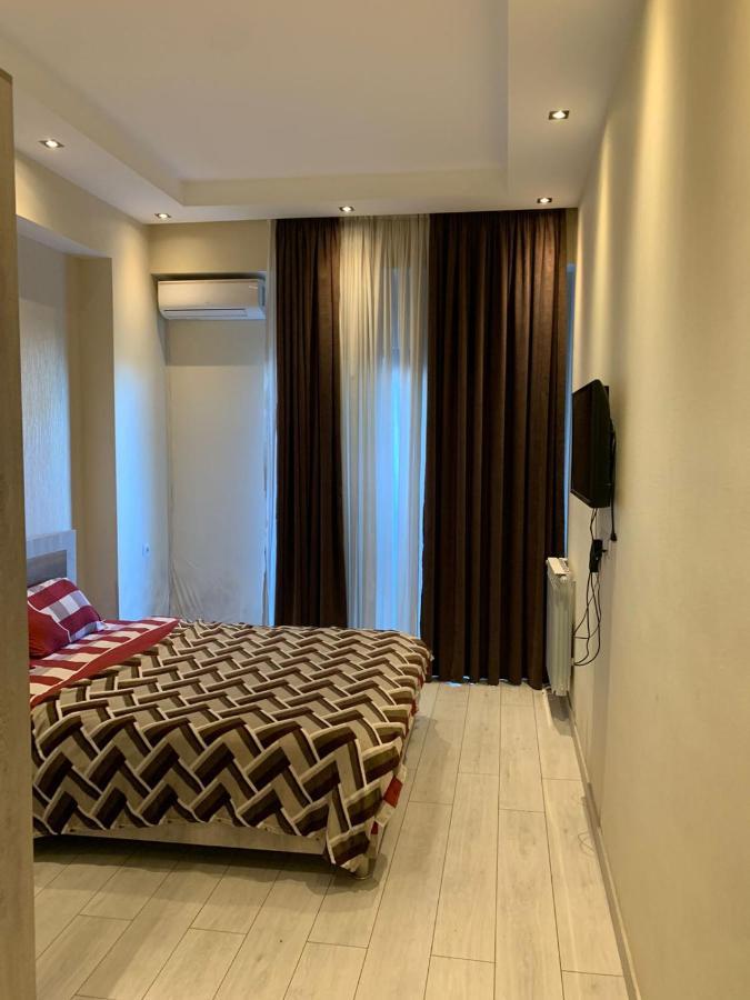 Apartment Three Bedroom In Saburtalo 트빌리시 외부 사진