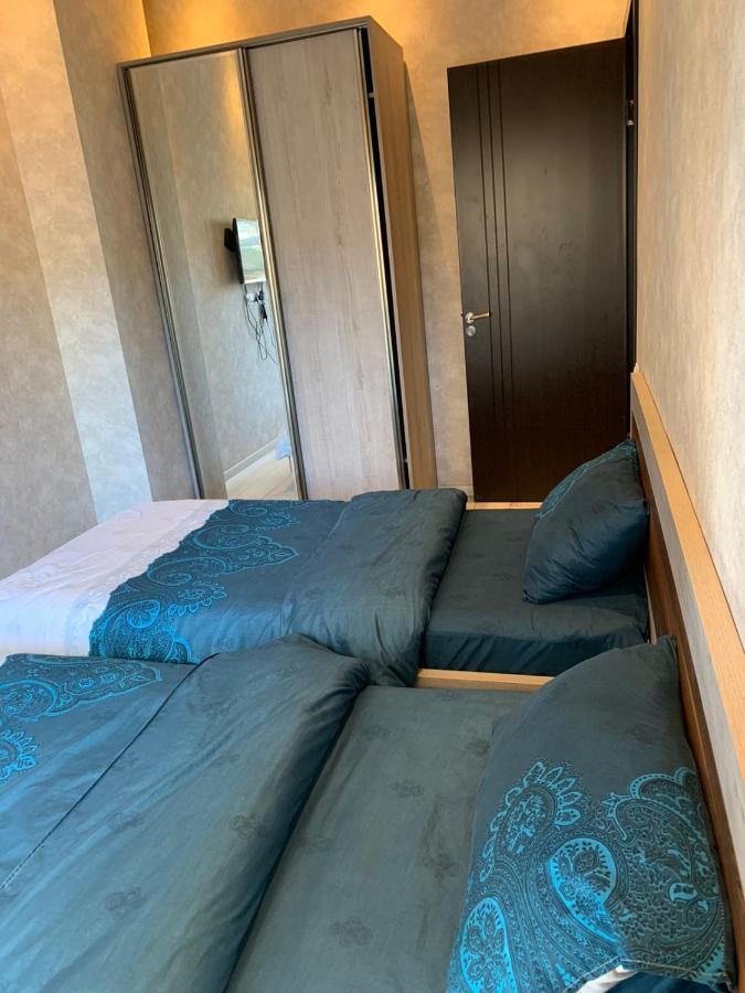 Apartment Three Bedroom In Saburtalo 트빌리시 외부 사진